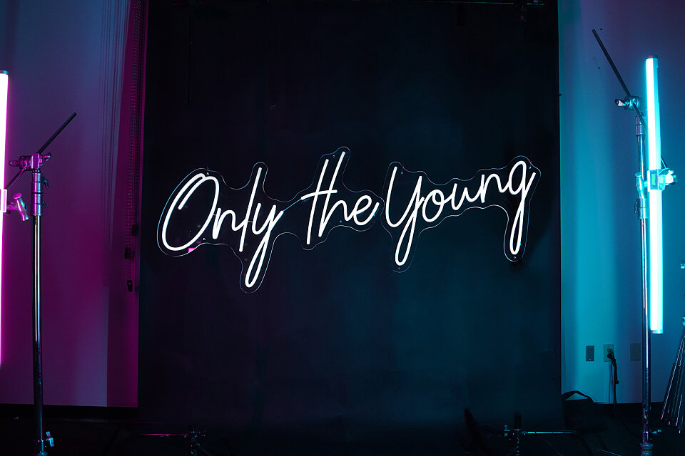 titleart onlytheyoung xp3hs 1